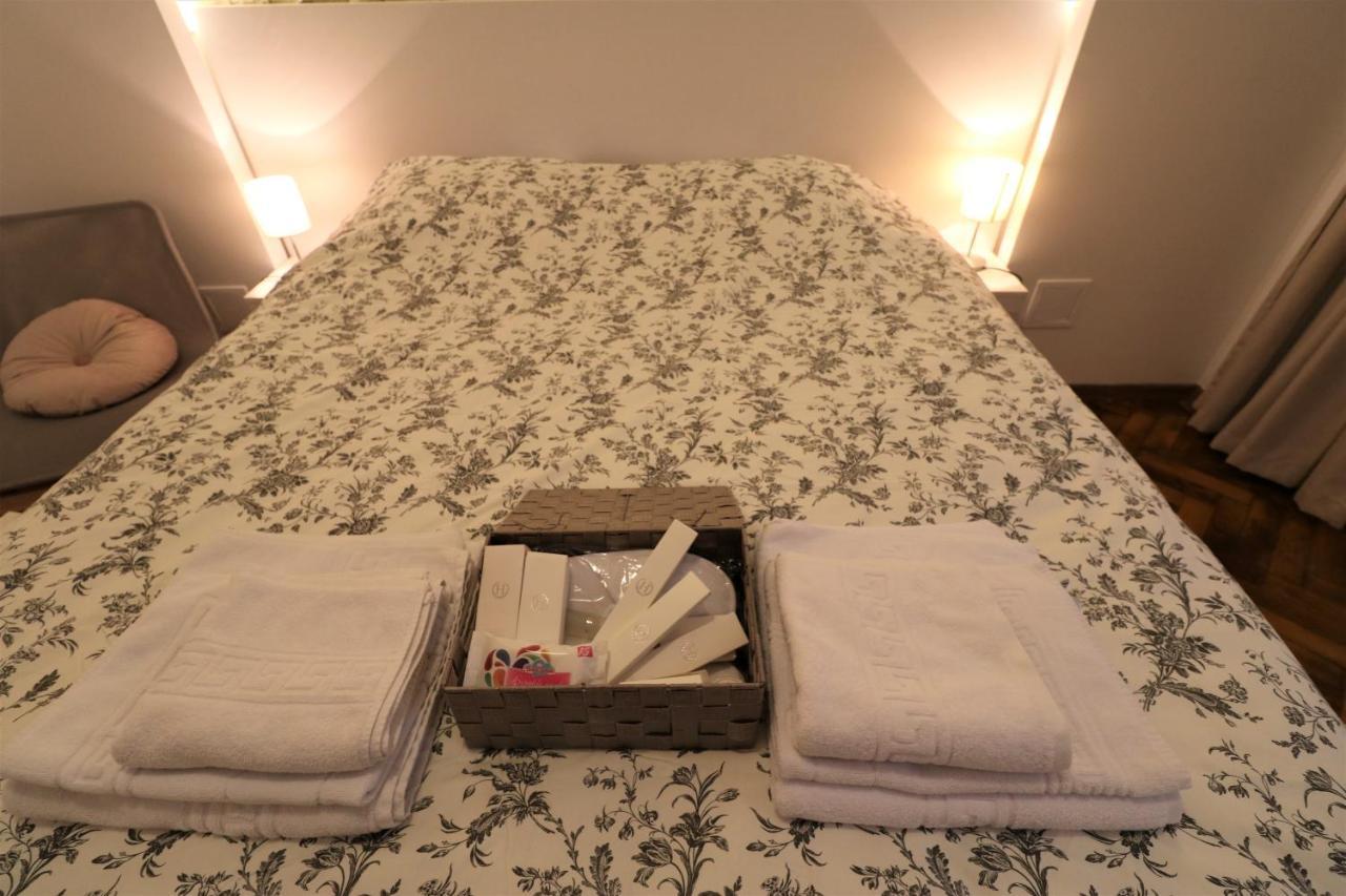 Cozy Old Town Apartment - Free Minibar Bucarest Extérieur photo
